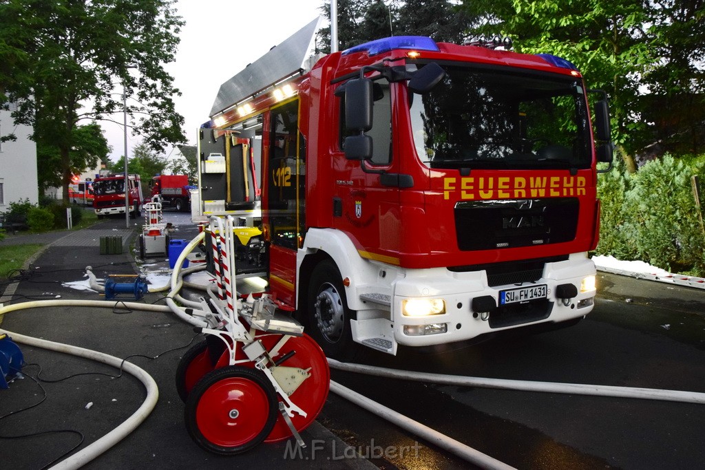 Grossfeuer Einfamilienhaus Siegburg Muehlengrabenstr P0776.JPG - Miklos Laubert